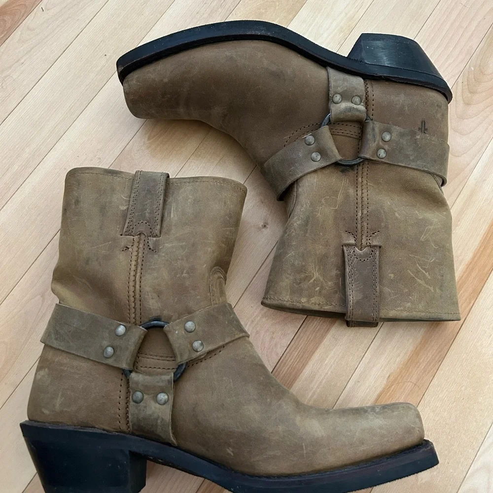Stylish Brown Frye Motorcycle Boots - Picture 1 of 7
